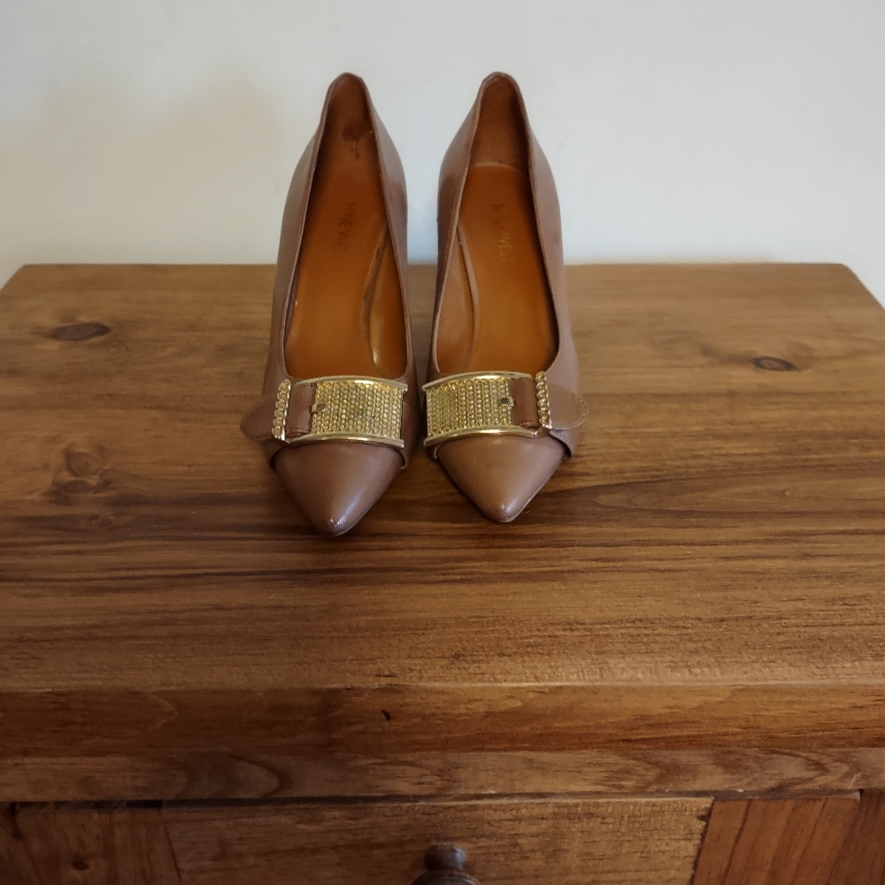 Dress wedge